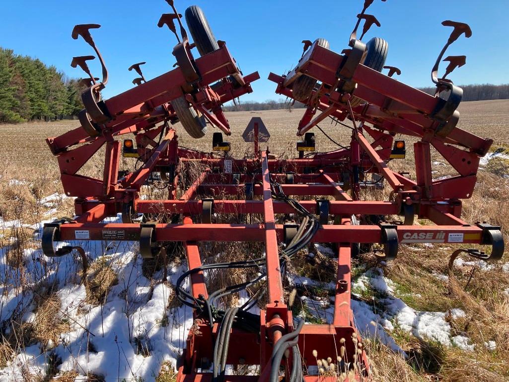 Case IH 4300 24 ft field cultivator with rear hitch