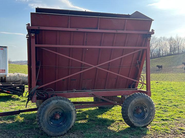 Richardton 700 silage dump wagon