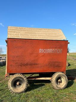 Richardton 700 silage dump wagon