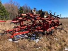 Case IH 4300 24 ft field cultivator with rear hitch