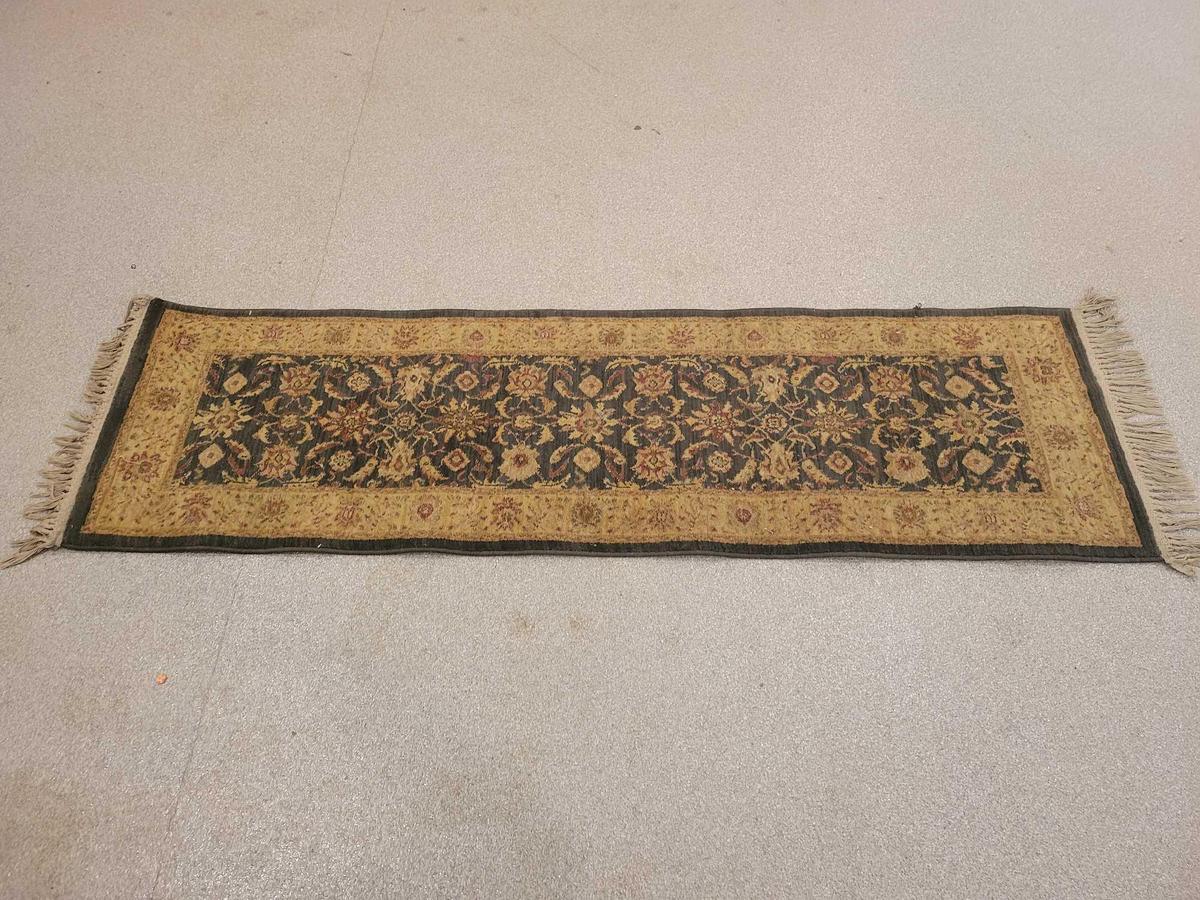 Modern runner rug