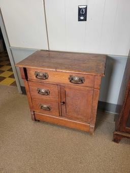 Antique 3 drawer/ 1 door wash stand on casters