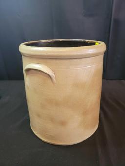 Antique 3 gal crock with blue bee sting and applied handles