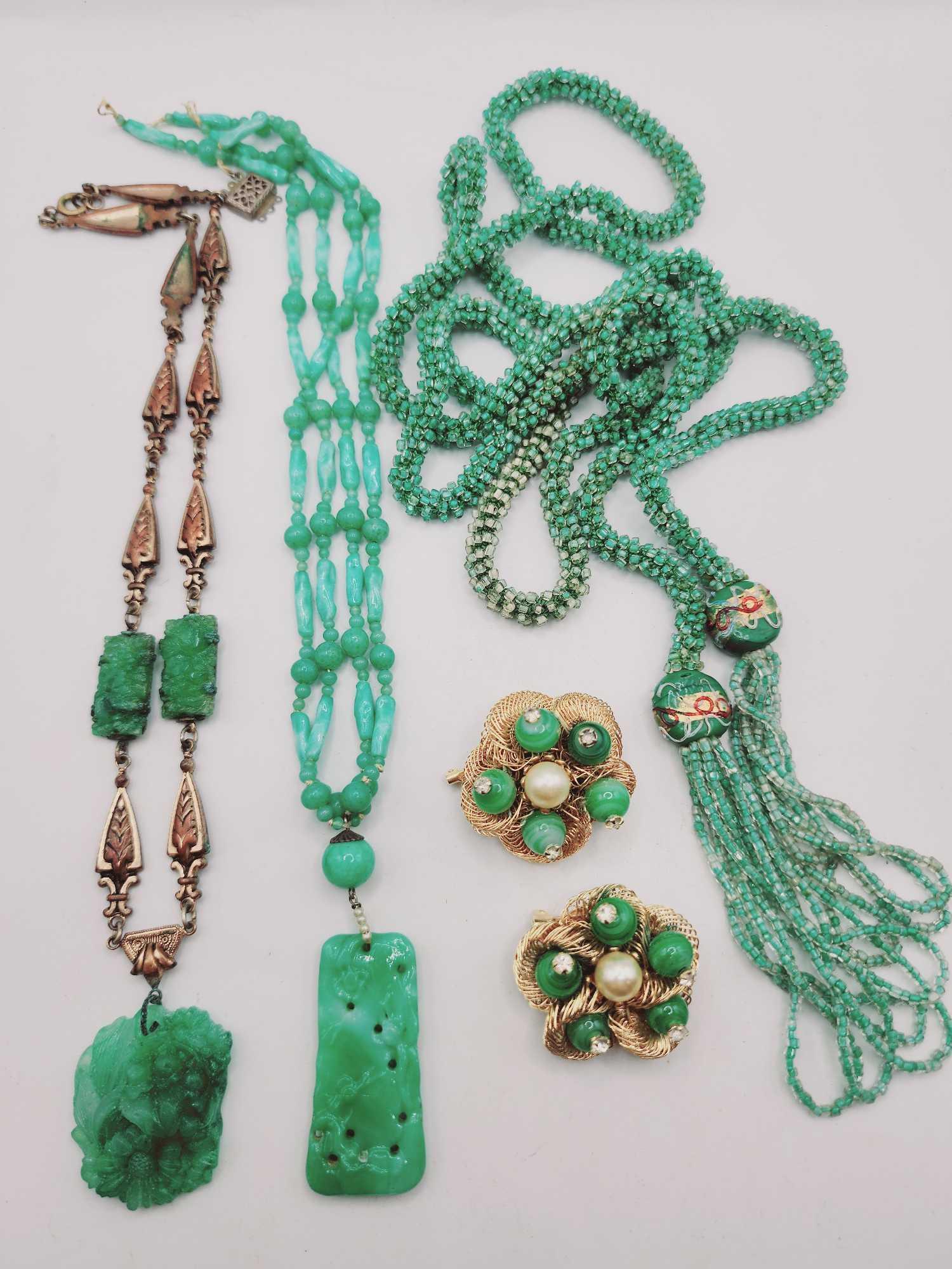 Vintage jadeite glass jewelry: Weiss pins and beads