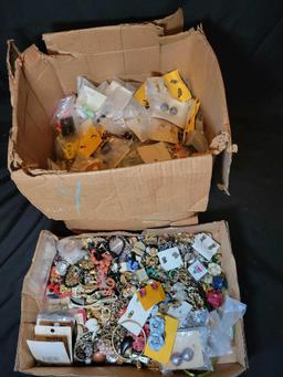 Large lot of miscellaneous costume earrings and loose jewelry