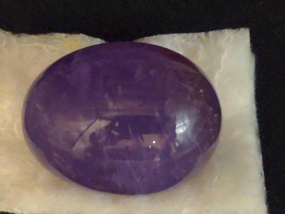 Amethyst Carved Egg