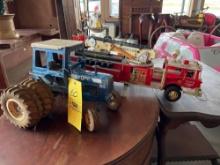 Ertl 9600 Tractor and Fire Truck