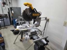 Dewalt Sliding Compound Miter Saw w/ Hitachi work Stand