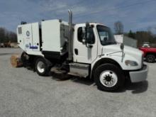 2015 Schwarze M6 Avalanche 15M6TE148 5 CY Mechanical Broom Street Sweeper