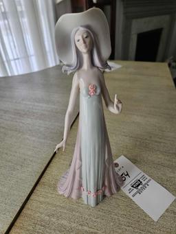 Lladro figurine, 13.5in tall