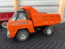 Vintage Structo Hydraulic Dumper Truck, Nylint Hydraulic Dump Truck