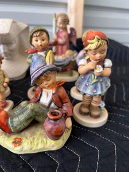 (23) Goebel Hummel Figurines