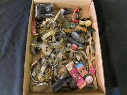 Box Full Of Wrist Watches & Parts 5lb 8oz