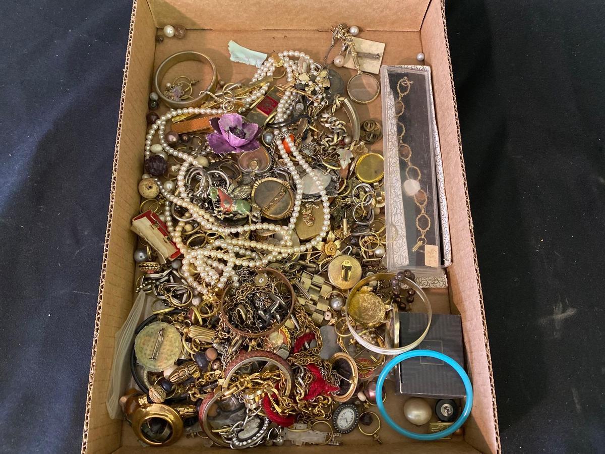 Box Full Of Costume Jewelry 4lbs 9oz