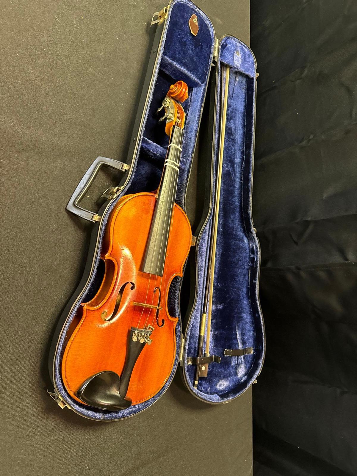 Frik Otto Kaiser Violin with case