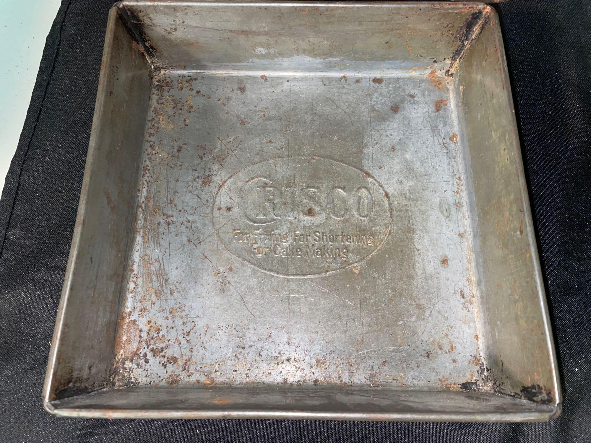 Spry cook books, cans, money bank, Crisco cake pan