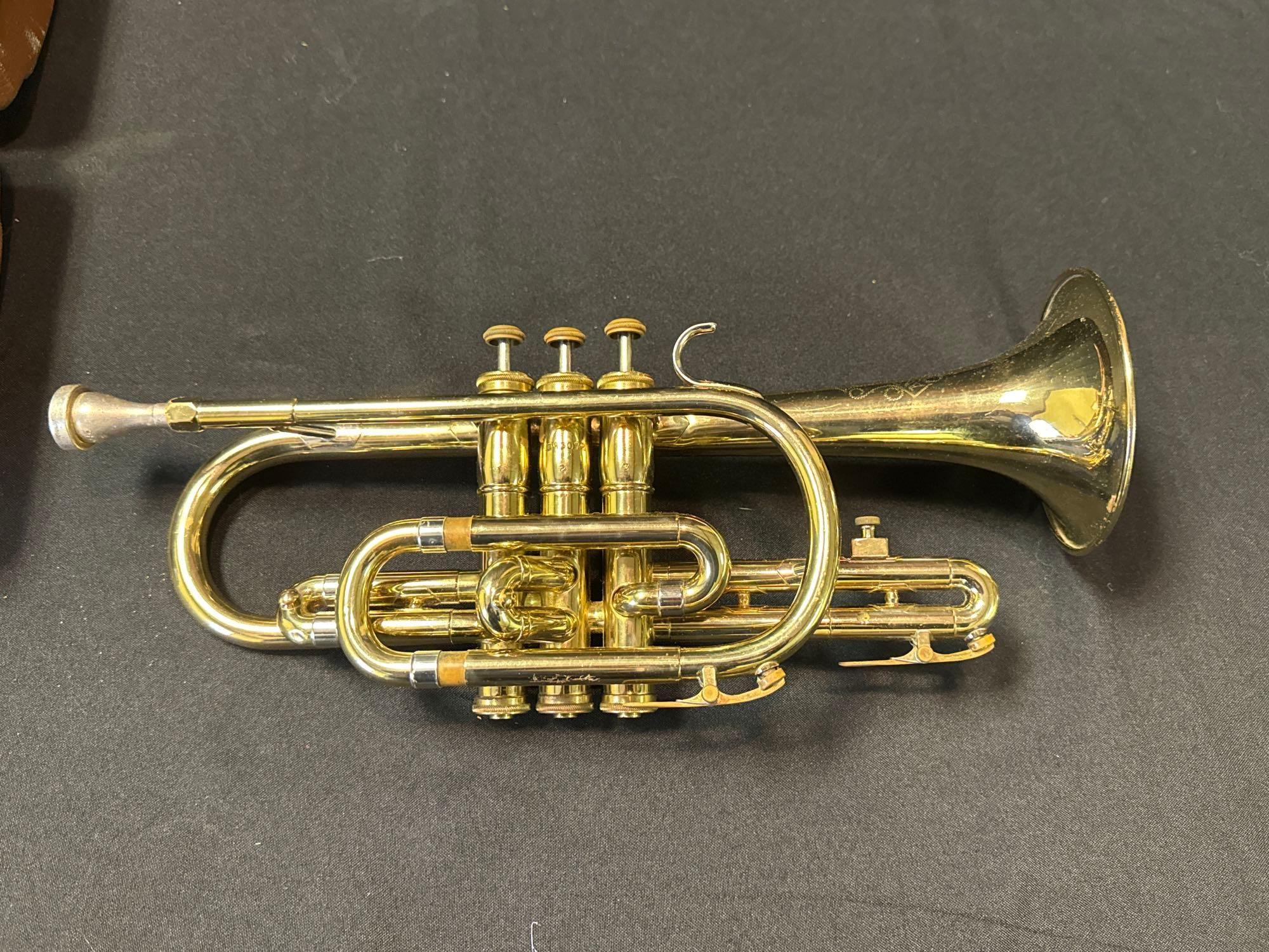 Olds Ambassador Cornet with case