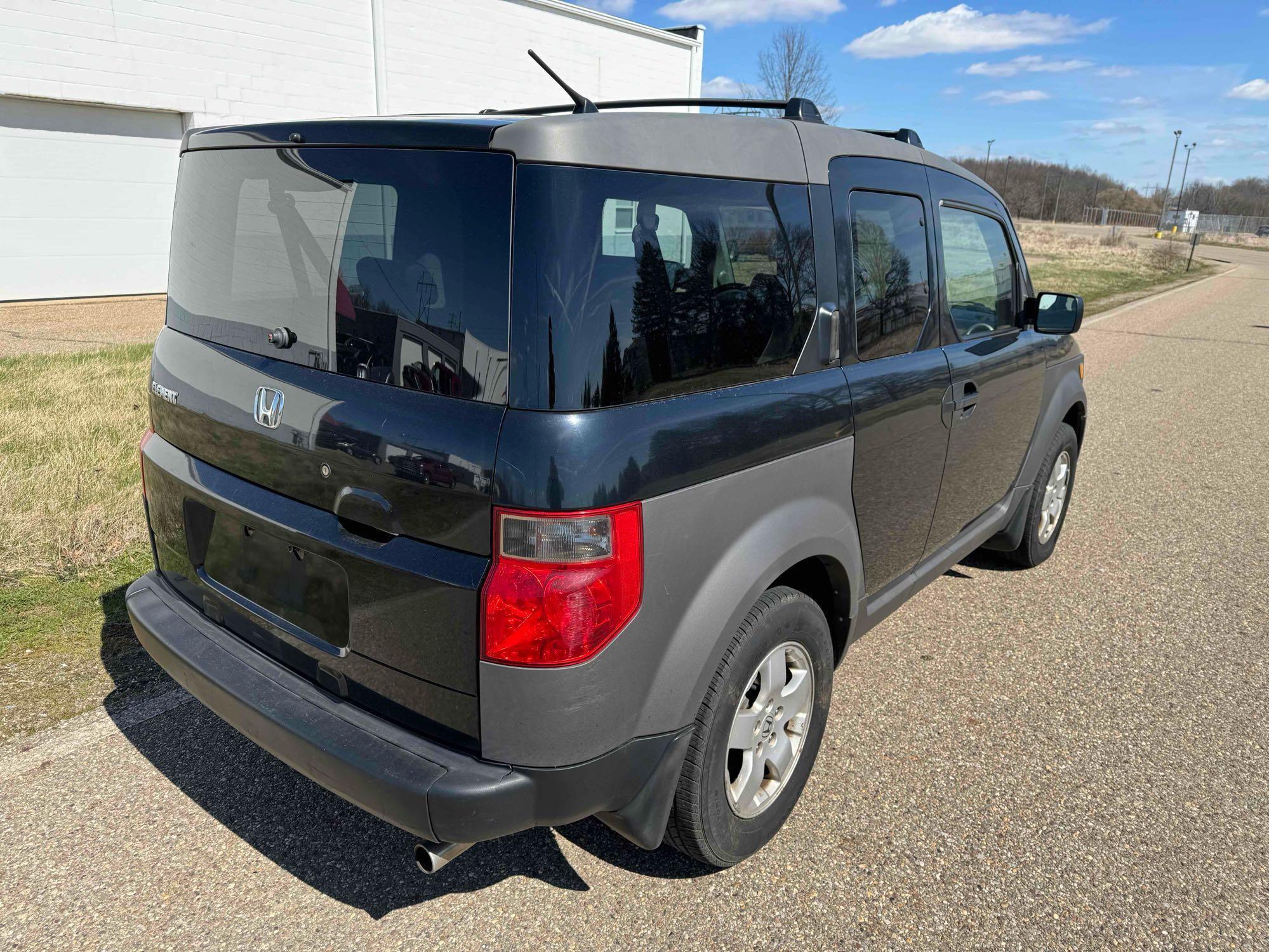 2004 Honda Element