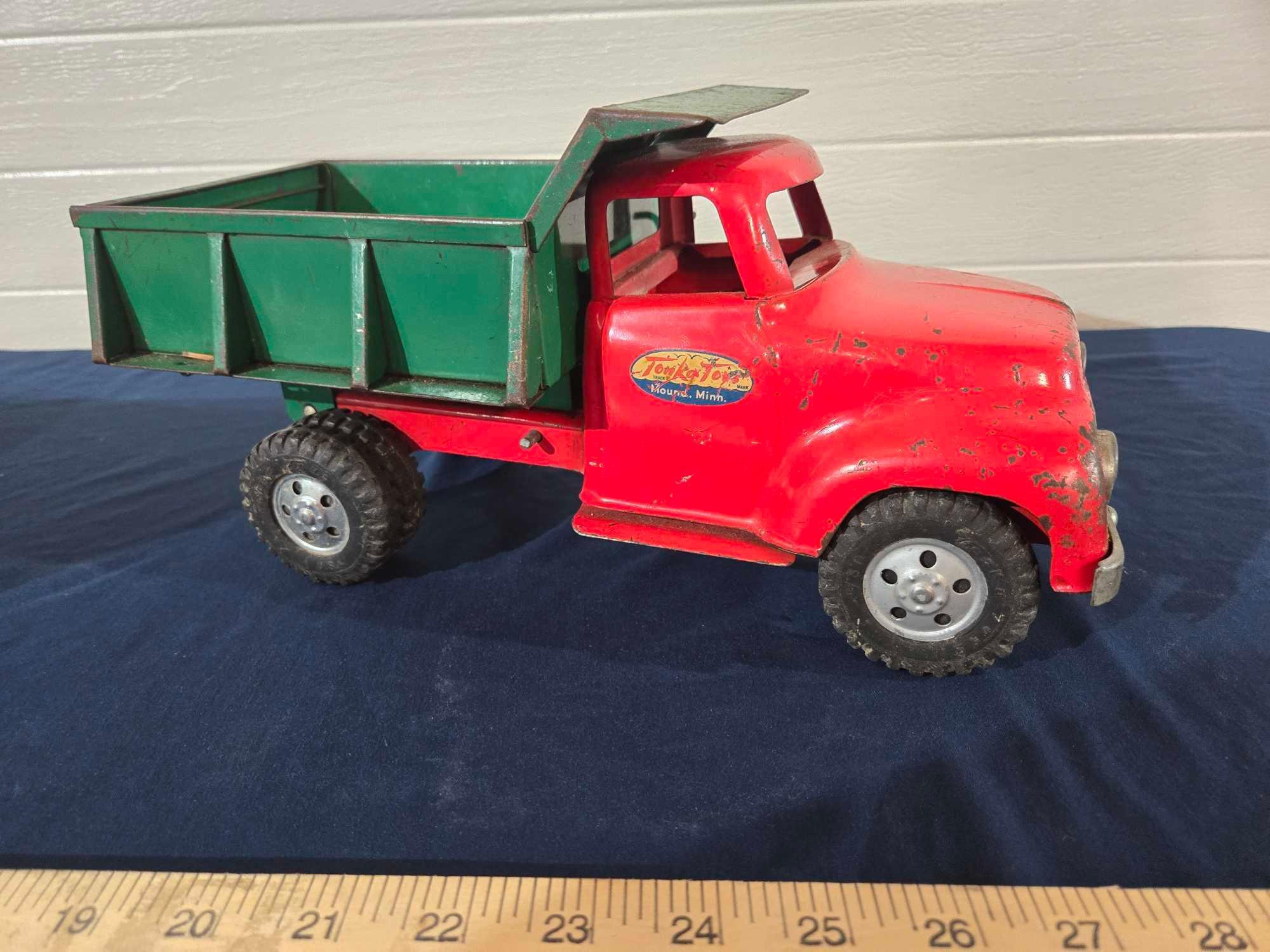 Tonka Toys Dump Truck