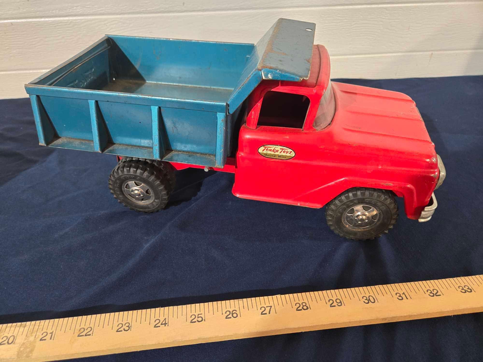 Tonka Toys Dump Truck