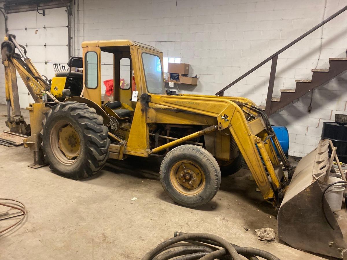 Massey Ferguson Work Bull 20