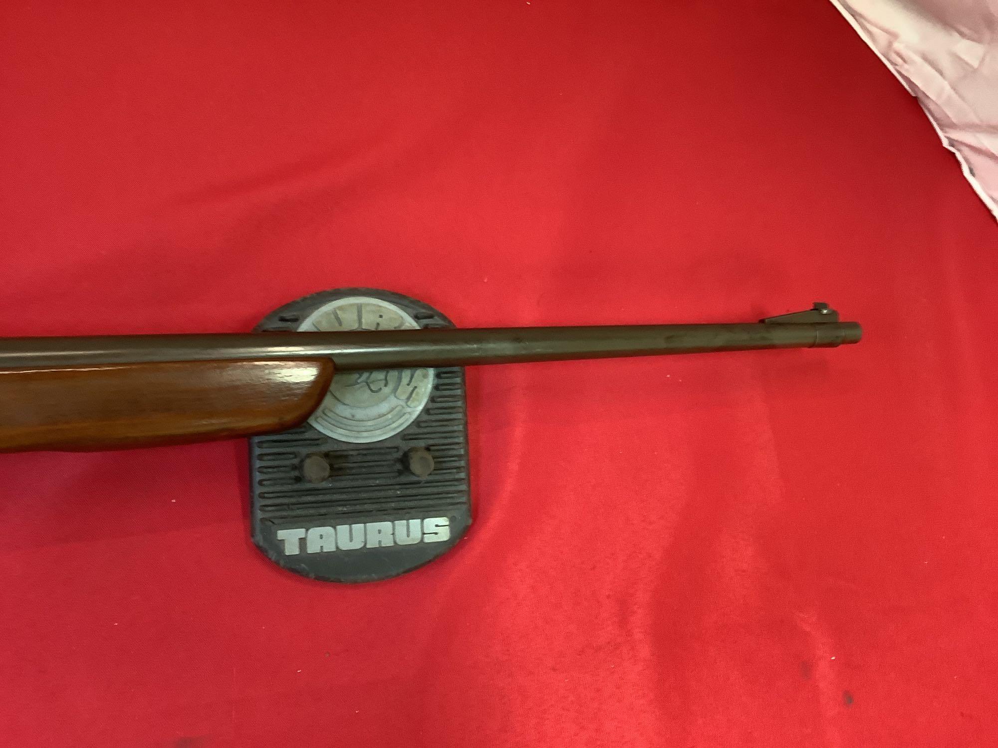 Harrington & Richardson mod. 150 Leatherneck Rifle