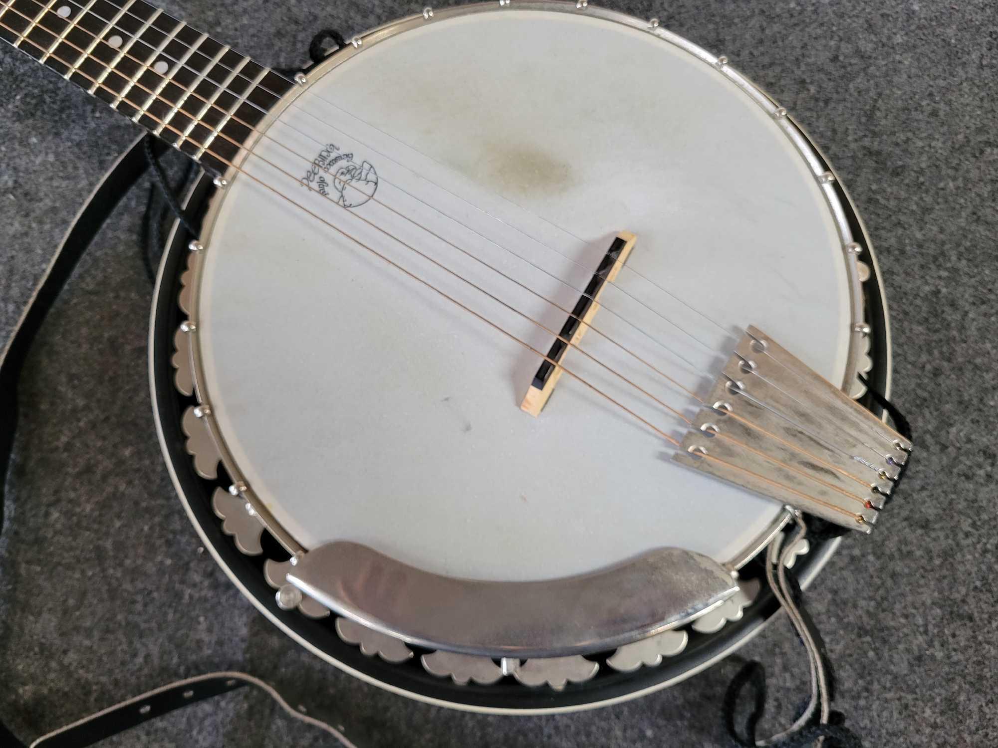 Deering Banjo No. 4329 with Case