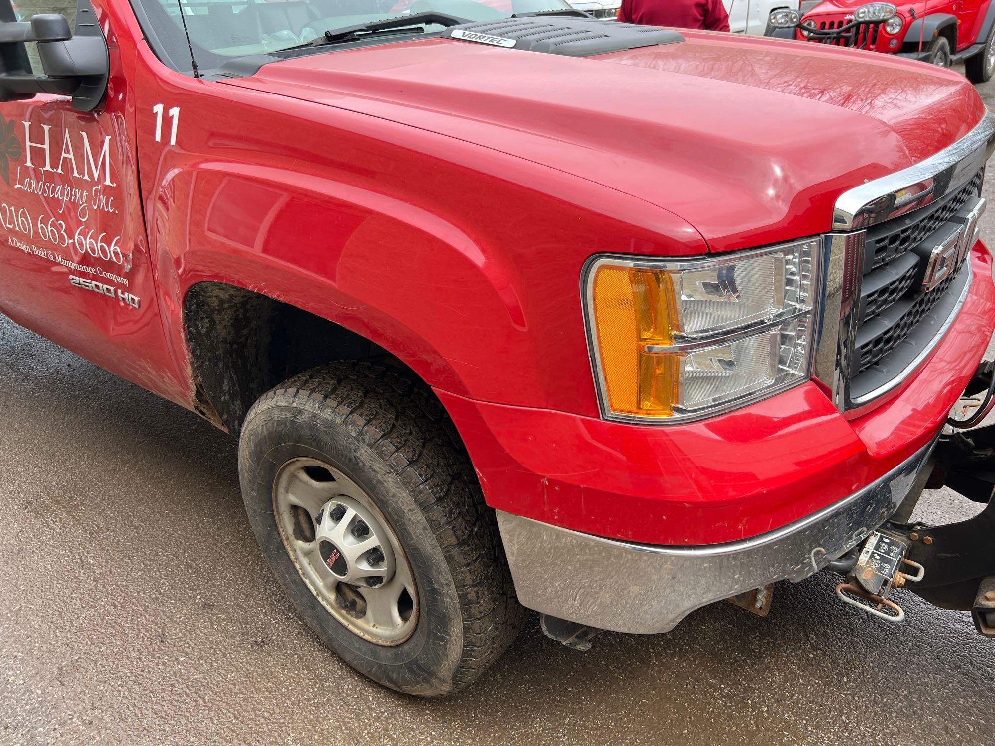 2013 GMC Sierra 2500 HD Flatbed Truck