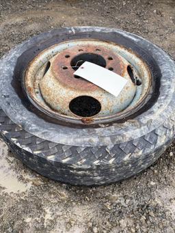 trailer tire on rim