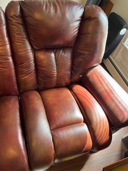 Lazyboy Matching Reclining Sofa and Loveseat