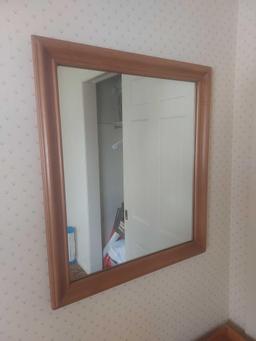 Small Bathroom Stands, Mirror, & Closet Contents