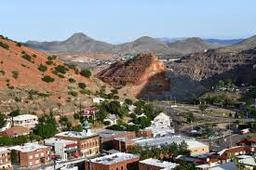 Southern Arizona Hospitality, Just a Short Drive to the Lake!