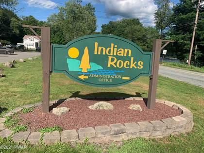 Live a Relaxed Life in the Pennsylvania Poconos at Indian Rocks!