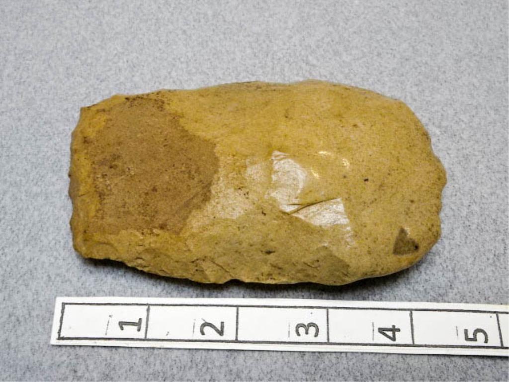 Hoe - 4 1/4 in. - Brown Flint - found 2 miles