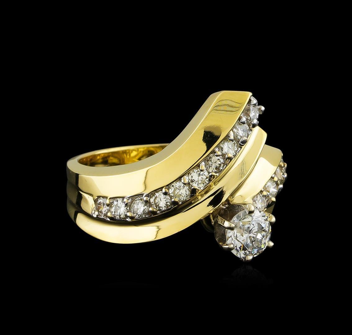 1.03 ctw Diamond Ring - 14KT Yellow Gold