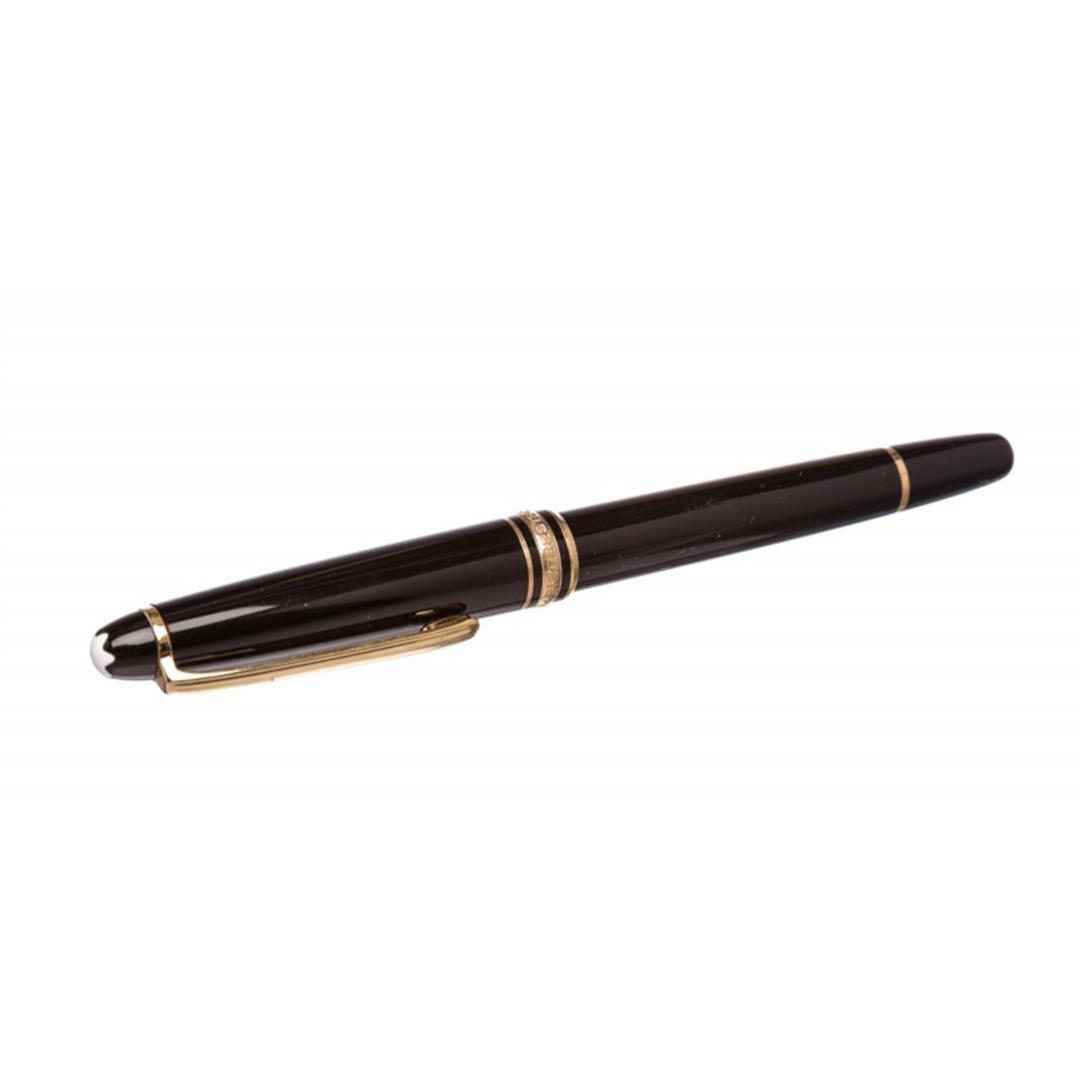 Montblanc Black14k Gold Tip Fountain Pen