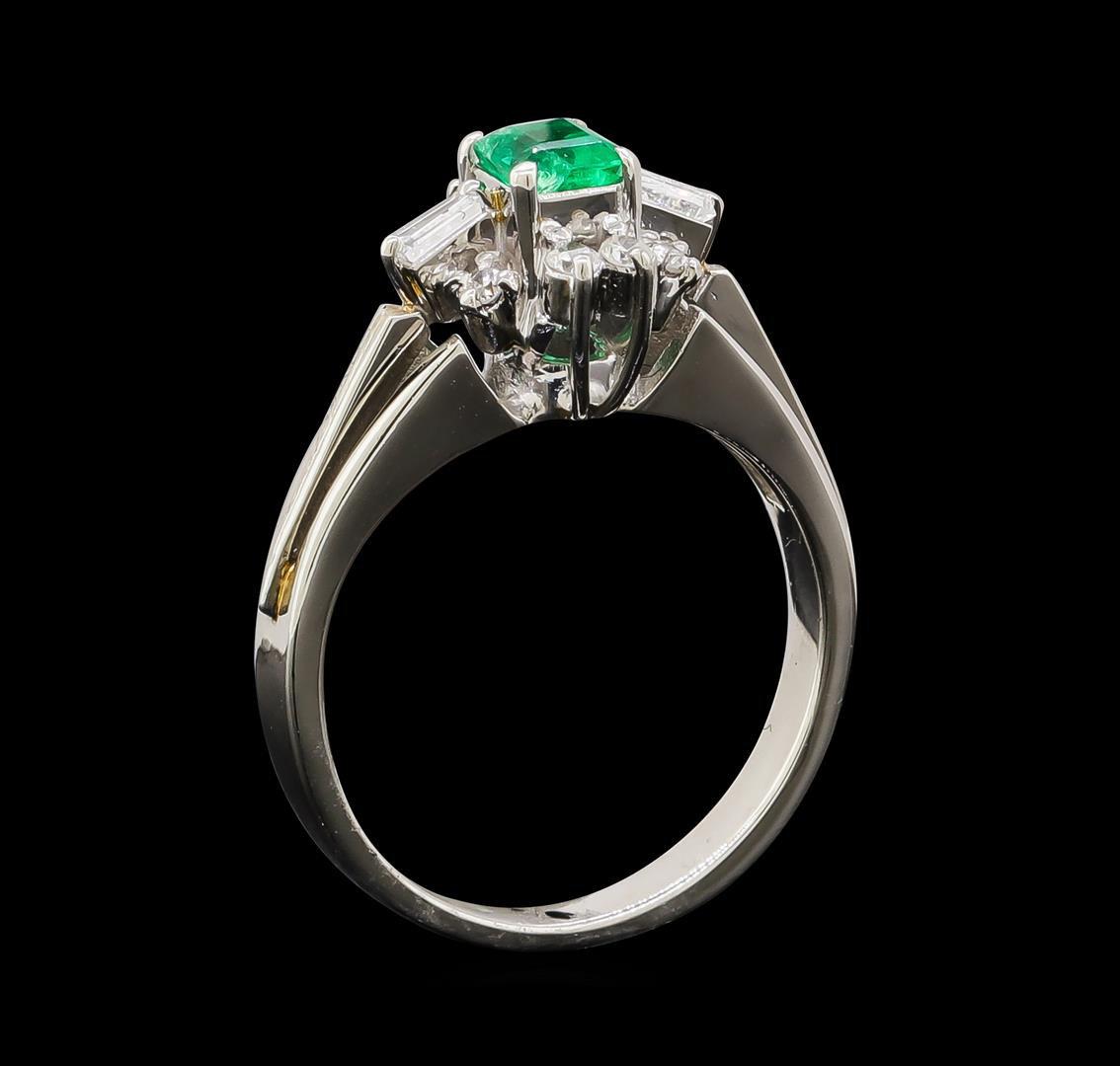 0.26 ctw Emerald and Diamond Ring - Platinum