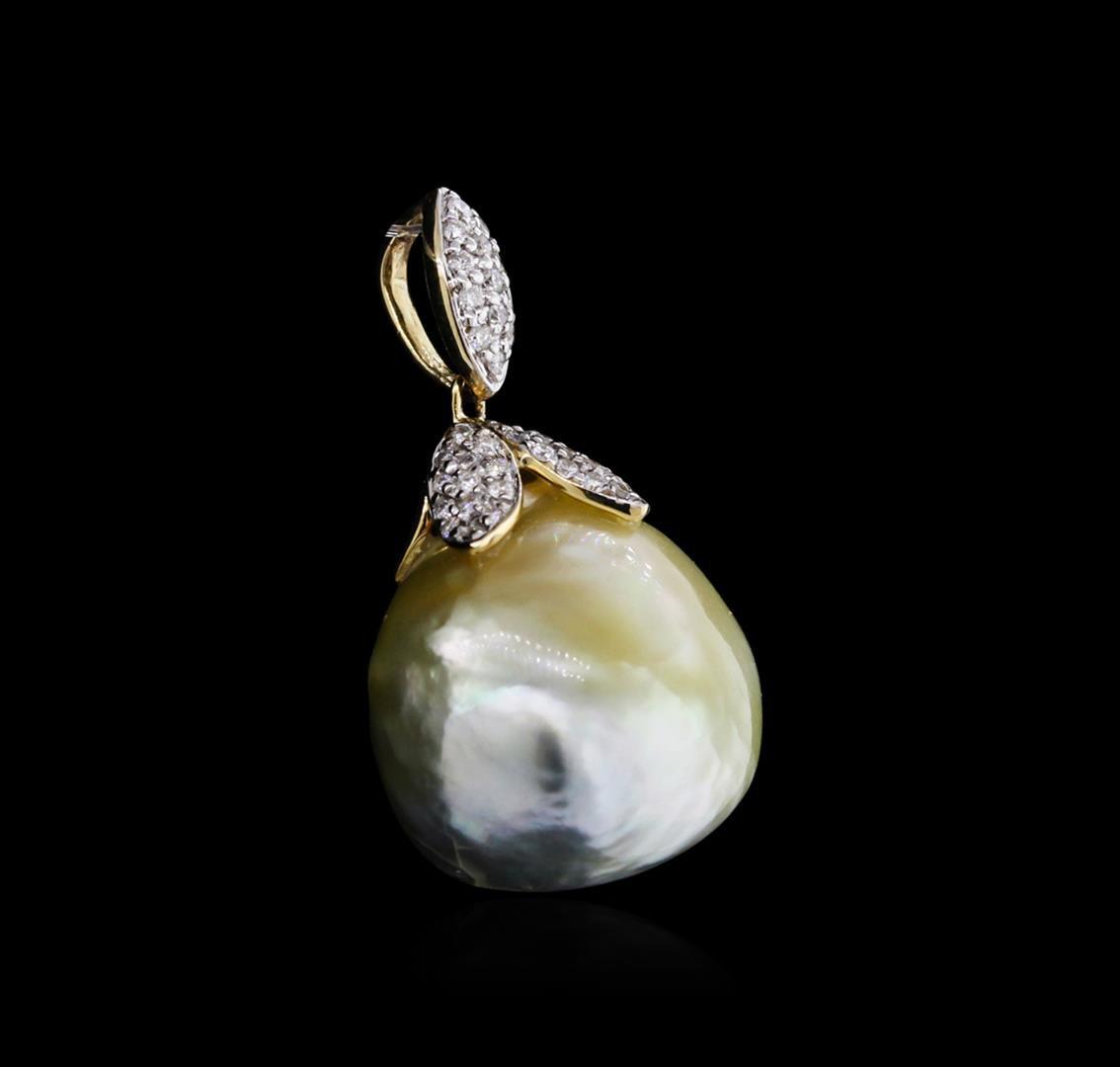 14KT Yellow Gold 21.38 ctw Pearl and Diamond Pendant