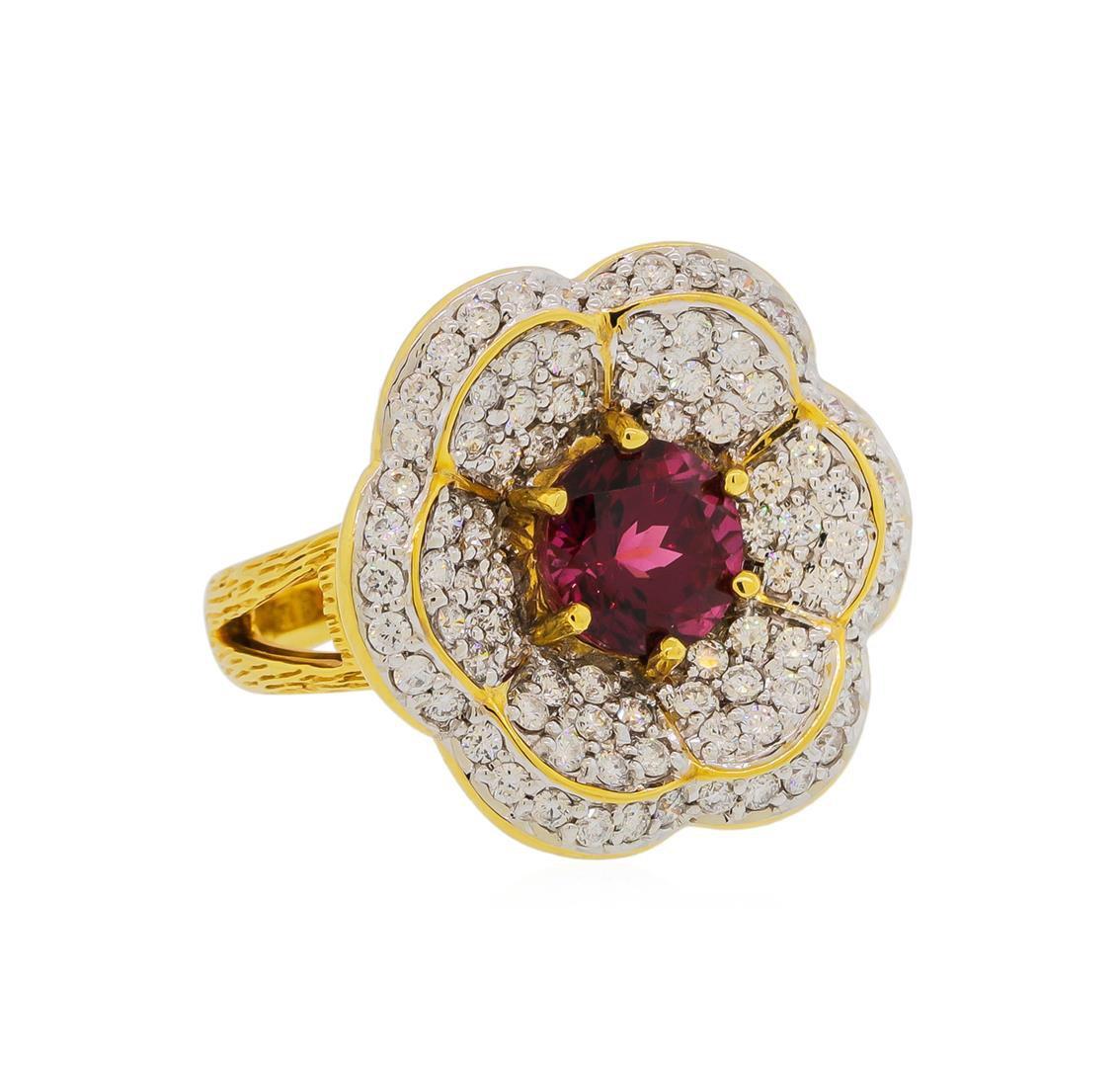 2.55 ctw Red Spinel and Diamond Ring - 18KT Yellow Gold