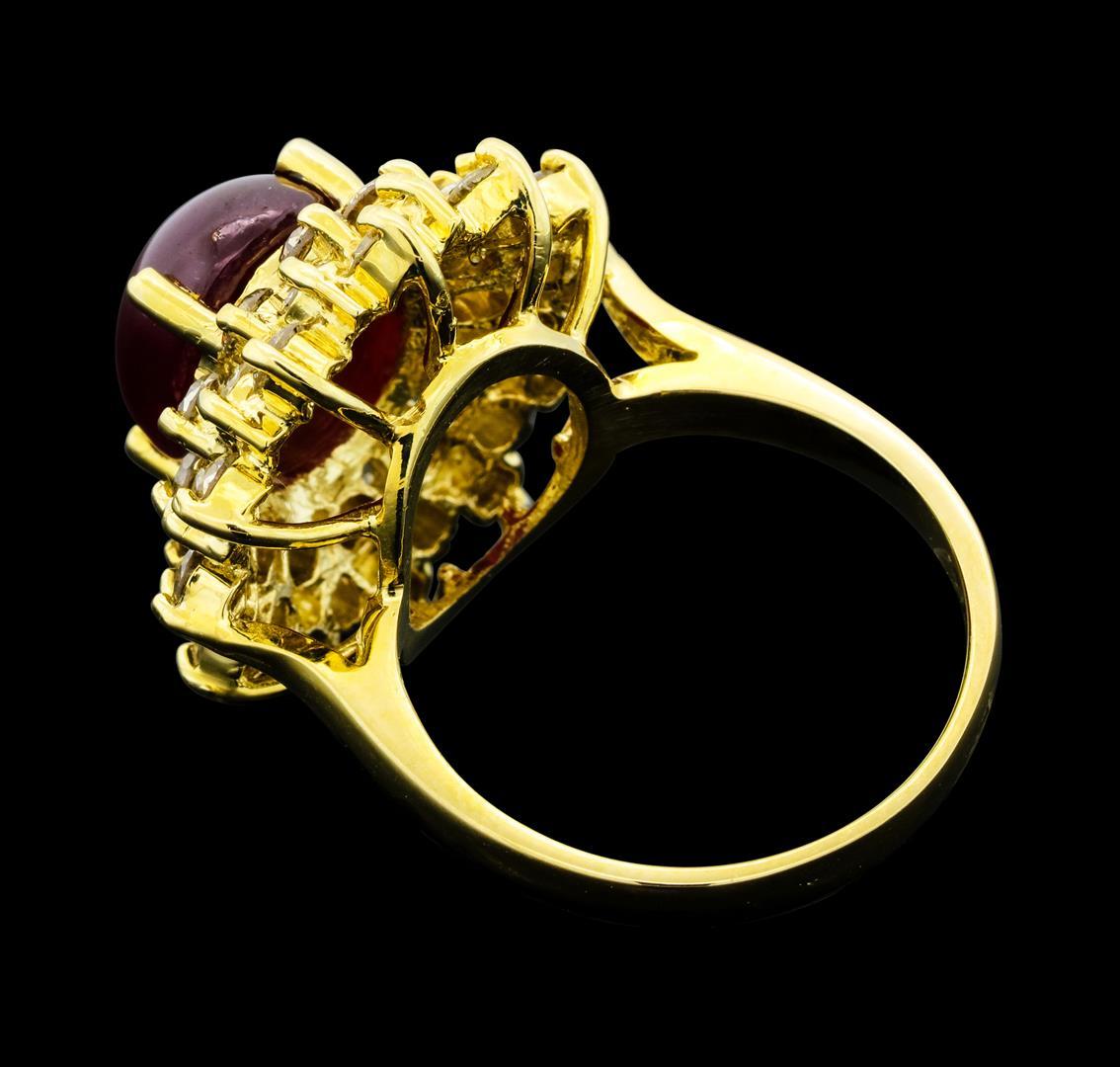 6.43 ctw Ruby And Diamond Ring - 14KT Yellow Gold