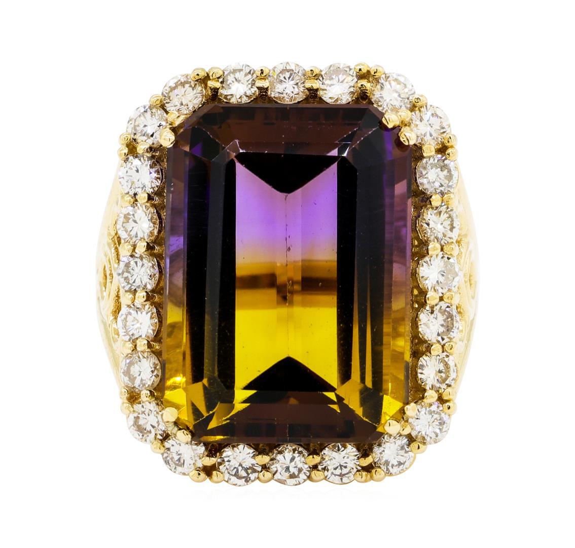 15.20 ctw Ametrine And Diamond Ring - 14KT Yellow Gold