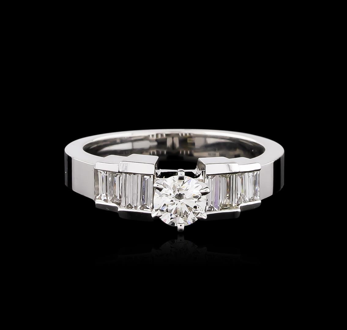 14KT White Gold 0.92 ctw Diamond Ring