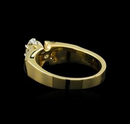 0.57 ctw Diamond Ring - 14KT Yellow Gold