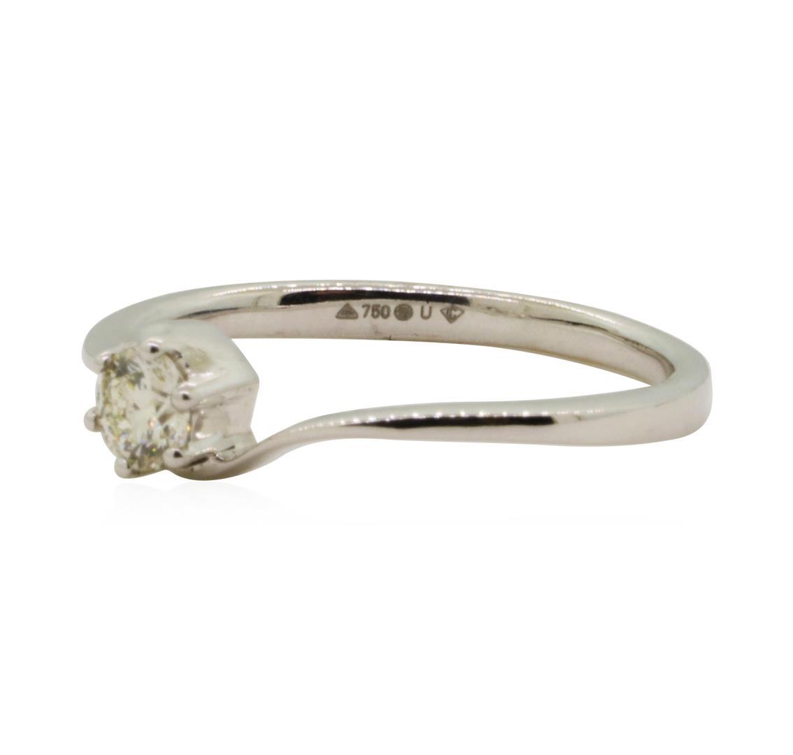 0.25 ctw Diamond Ring - 18KT White Gold