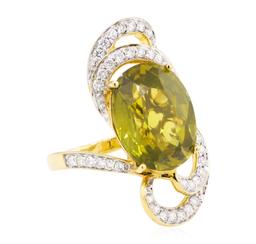 11.10 ctw Cgreen Zircon And Diamond Ring - 18KT Yellow Gold