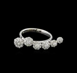 0.88 ctw Diamond Ring - 14KT White Gold