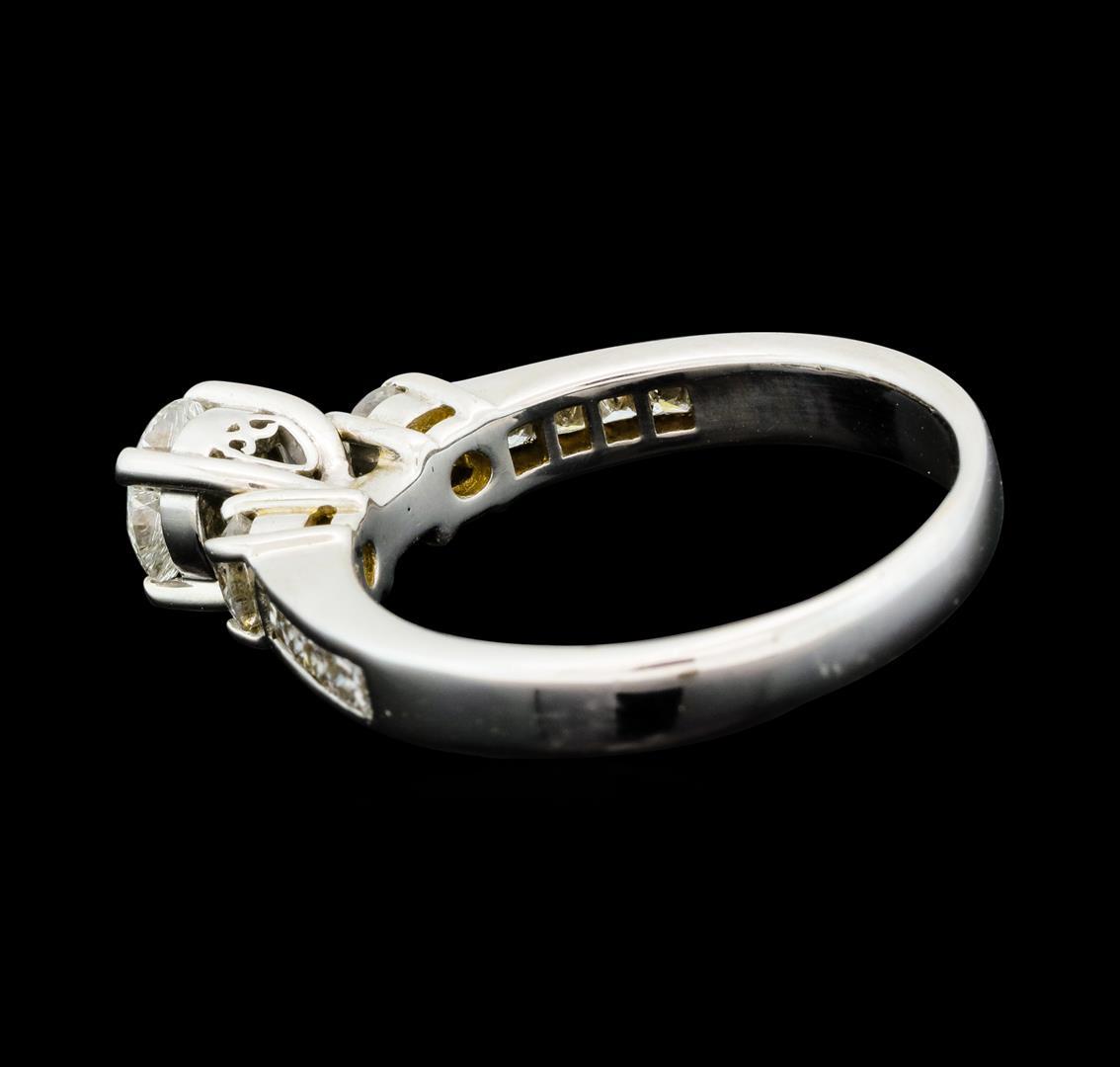 0.75 ctw Diamond Ring - 14KT White Gold