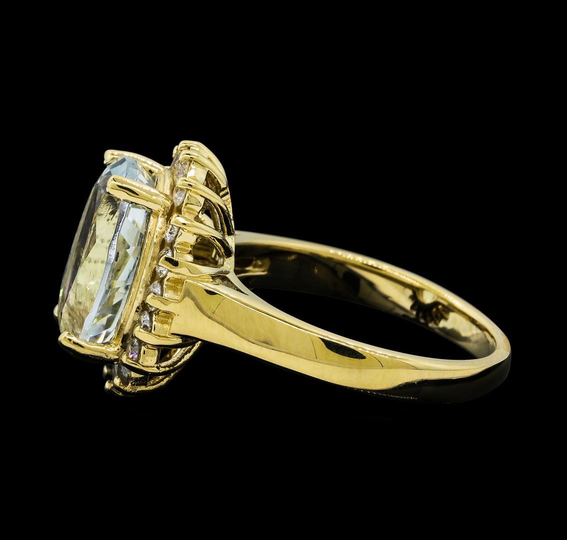 4.91 ctw Aquamarine and Diamond Ring - 14KT Yellow Gold