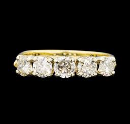 0.90 ctw Diamond Ring - 14KT Yellow Gold