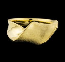 0.15 ctw Diamond Ring - 14KT Yellow Gold